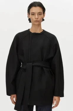 Base Jacket Black