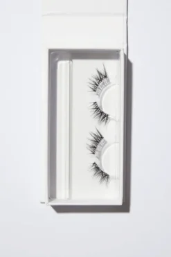 Corner Lash Medium