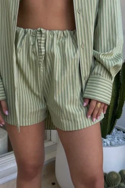 Freja Shorts Green Stripe